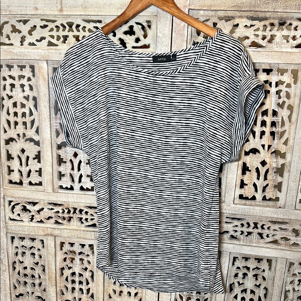 Apt. 9 women’s blouse